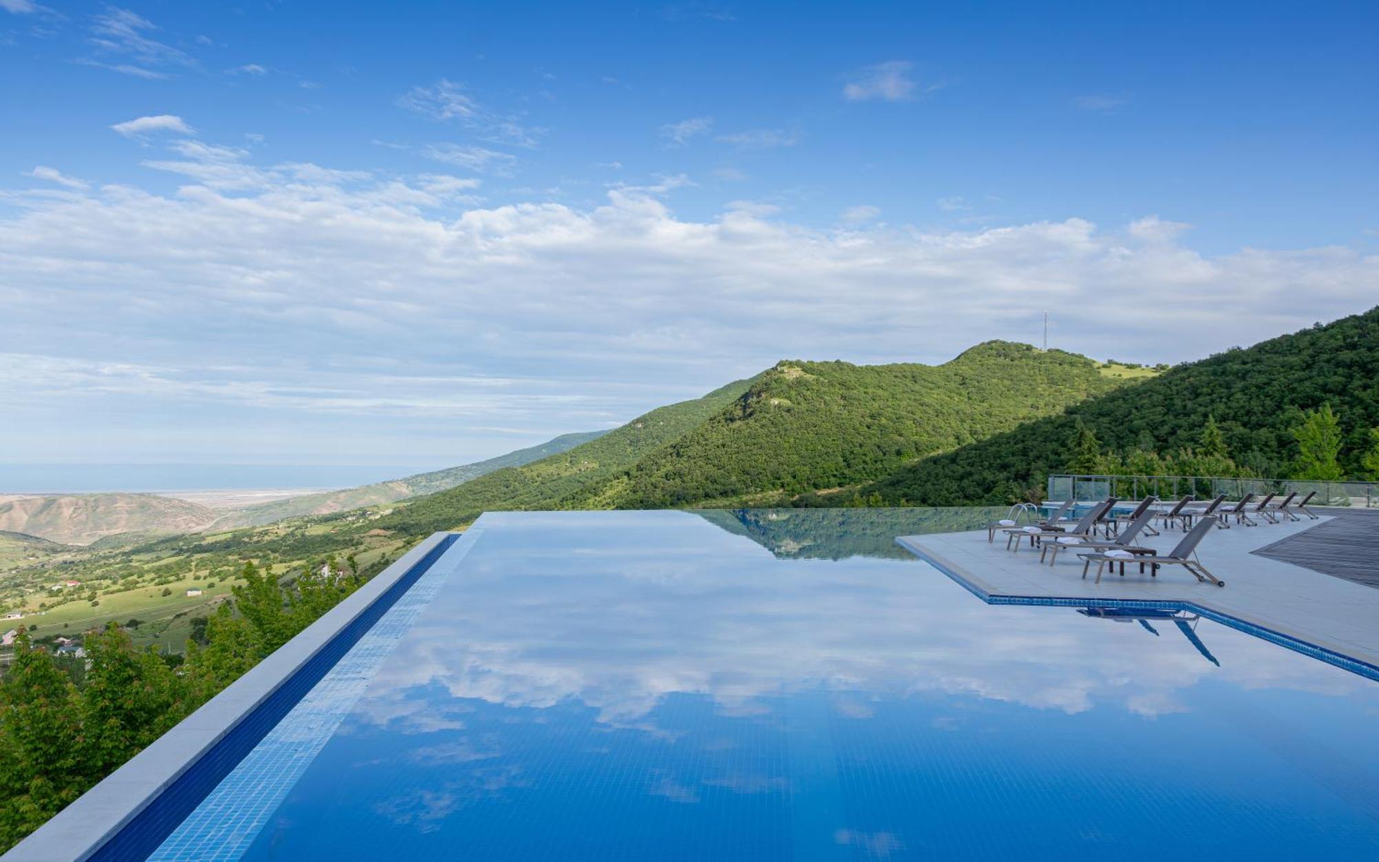 Qalaalti Hotel&Spa Galaalti Esterno foto Infinity pool at the Mandarin Oriental, Crete